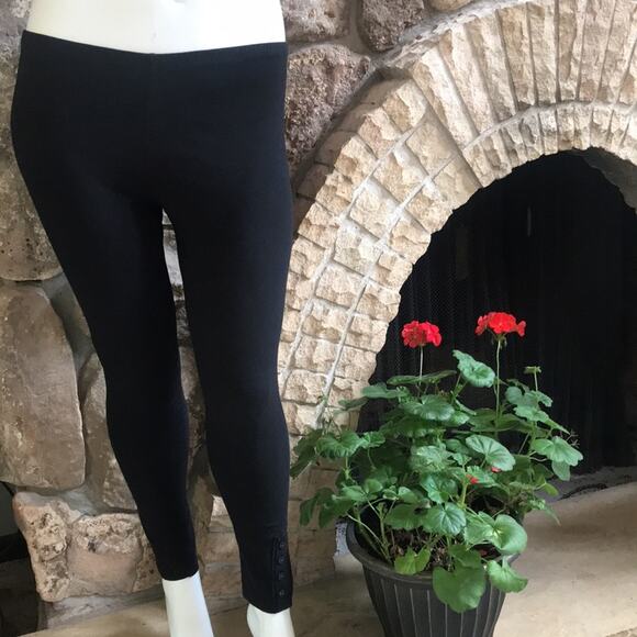 Chico's Black Buttoned Ankle Cotton Blend Black Leggings Size 2 (Medium) - Picture 5 of 7